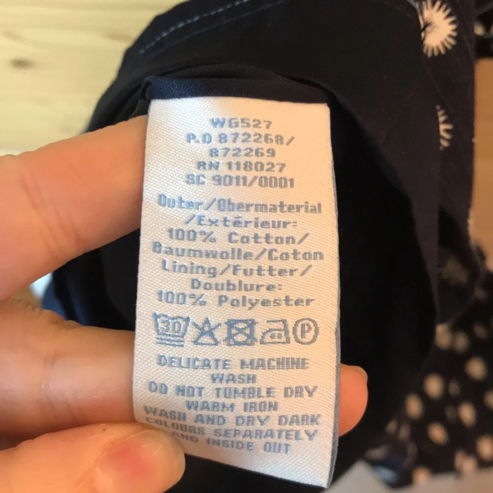 Boden Box Pleat A-Line Starburst Star Print Skirt Navy and White Size 8 Long
